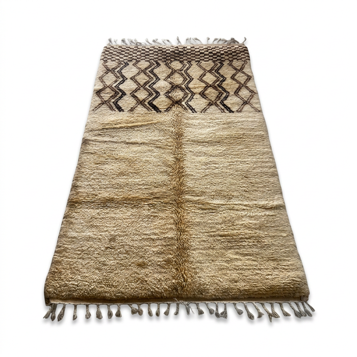 Handknotted Wool Beni Ourain Rug — Ivory Field with Diamond Zigzag Header