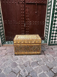Mother of Pearl & Wood Lidded Storage Chest — Khatam Diamond Mosaic with Suede Interior