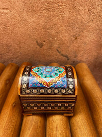 Khatam Micro-Mosaic & Hand-Painted Dome Jewellery Chest — Polychrome Medallion Lid