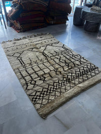 Handknotted Wool Beni Ourain Rug — Ivory Field with Architectural Tribal Lattice